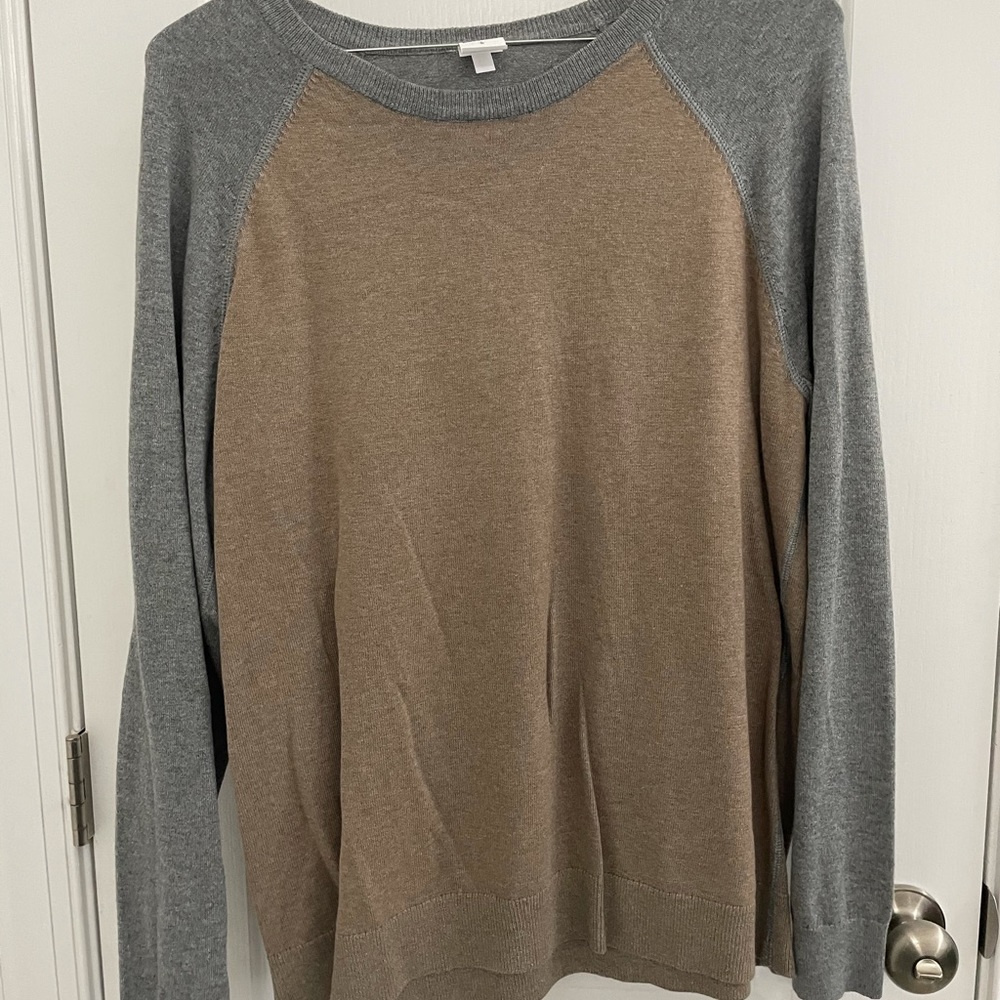Men’s Express Sweater Large